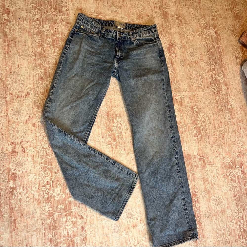 Zara Kaia low rise straight jeans